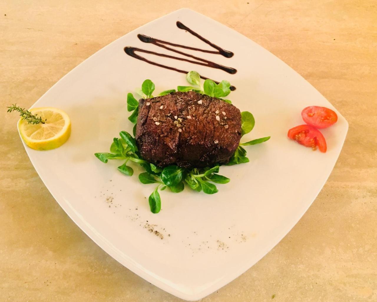 Agriturismo Nuova Fattoria Bed & Breakfast Borgo Sabotino Dış mekan fotoğraf
